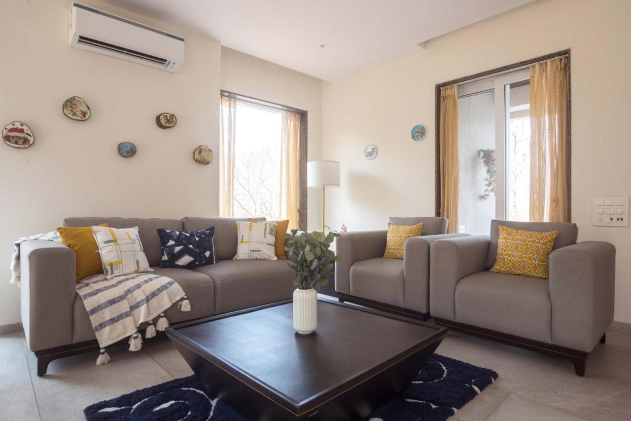 Eden Glade - Khopoli - Mountain-View Villa With Private Pool, Spacious Decks & Indoor Activities מראה חיצוני תמונה
